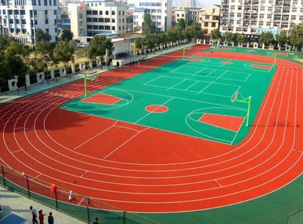 【知識點】襄陽塑膠跑道施工時為什么會產生氣味？