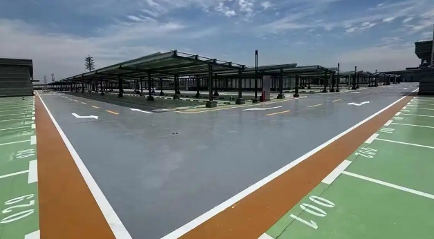 夏季室外地坪漆施工，起泡什么原因？